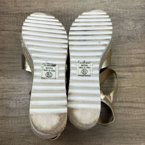 Soda~Women’s~Gold Platform Wedge Espadrille SANDALS Buckle Open Toe~Size 8.5 - Picture 8 of 9